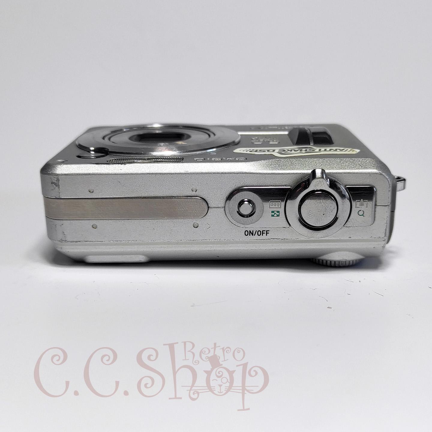 Buy Digital Camera Casio Exilim EX-Z110 Silver 6.0 Mpx Online in