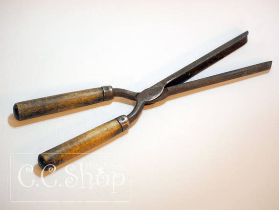 old fashioned curling iron