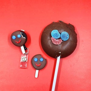 Palleta Payaso retractable badge reel Mexican Gift  Latin accessories  Pan Dulce ID badge holder Nurse Badge Teacher Badge Handmade