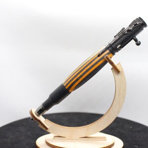 Bolt action pen - Laminated wood