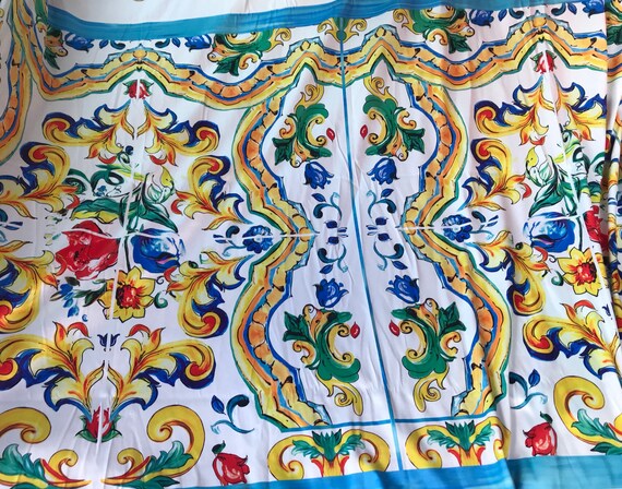 Majolica cotton fabric. White cotton 