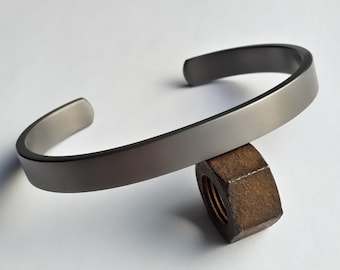 Robustes reines Tantal-Armband. Herren Armband.