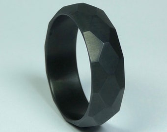 Black pure zirconium ring 36 facets. Hand crafted all around facetted zirconium ring. Zirconium jewelry.