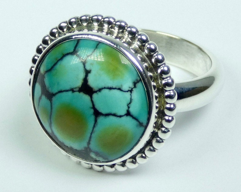 Solid 925 silver and turquoise hand crafted ladies ring. Turquoise jewellery. Turquoise jewelry. Turkoois ring. Silver and turkoois ring. image 1