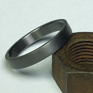 Pure Tantalum ring. Weddingring. Engagement rings.
