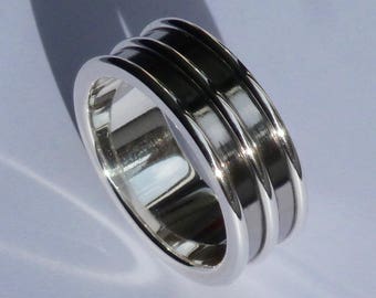 Silber, Titan Herrenring Größe 19,75 mm. Poliertes Silber 925, Titan handgefertigter Ring für Männer. Titan, Silberschmuck.