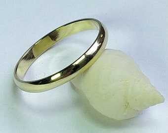 14 K Gelbgold gewölbter klassischer Ring. Goldener Ehering. Damenring Ehering.