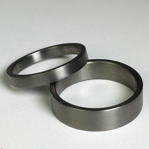 PAIR of pure Tantalum rings. Weddingrings. Engagement rings.