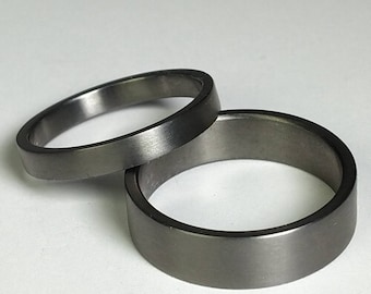 PAAR reine tantaalringe. Trouwringen. Verliebten Ring.