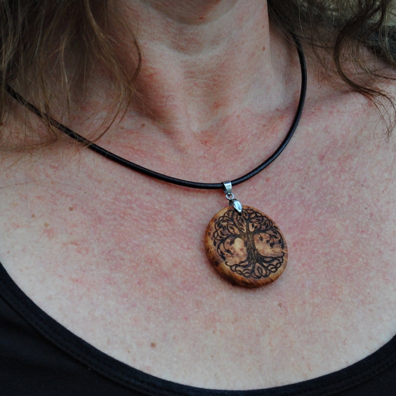 Colgante árbol de la vida. Talismán protección Wicca. Etsy Colgante árbol de la vida. Talismán protección Wicca. Etsy