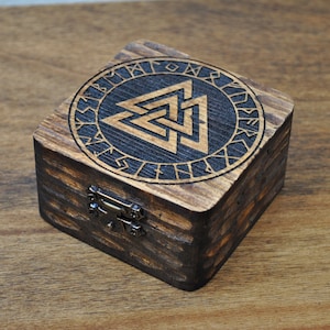 Viking wooden box engraved with the Valknut surrounded by runes. Box for wedding rings. Box for dice, runes, jewelry. Viking fan gift