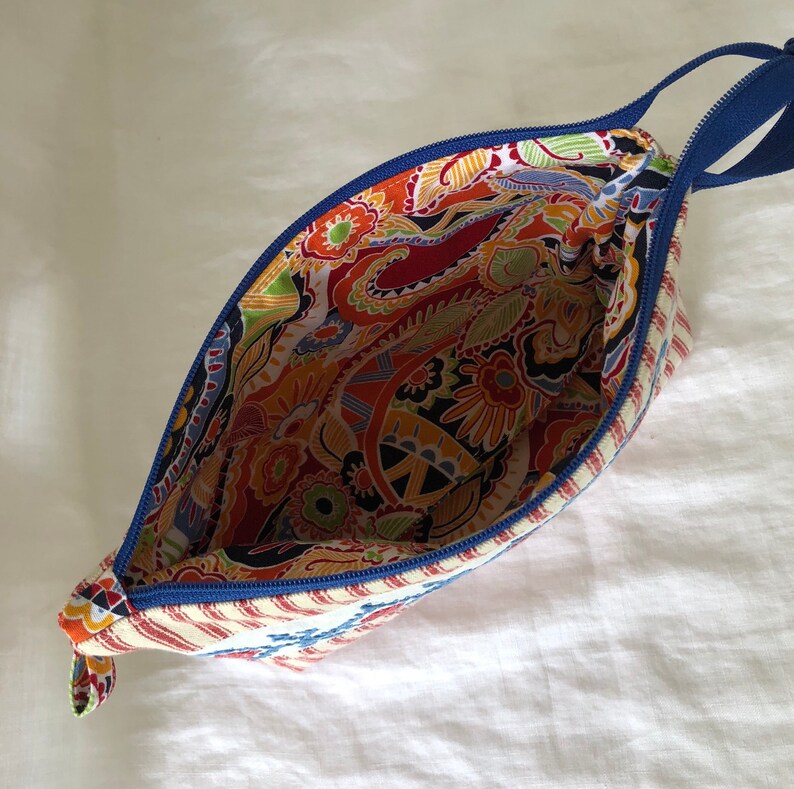 Vintage Tablecloth Zippered Pouch