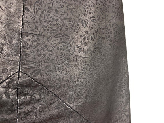 70s 80s Goth Vampire Floral Embossed Leather Calf… - image 9