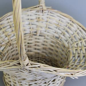 Wicker Basket - Retro Woven Basket - Cute Decorative Basket - Cottage House Decor - Handmade Basket - Willow Strings Basket -Adorable Basket