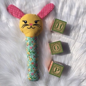 Coniglietto baby sonaglio, giocattolo di dentizione, bambino doccia regalo, carta crinkle, peluche baby sonaglio, giocattolo infantile, bambola del coniglio, neonato, servire pesche