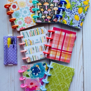 Micro Happy Notes Dividers, Mini Happy Planner Booklet, 4 discs, discbound, laminated, front cover, blank paper, purse size, Serving Peaches