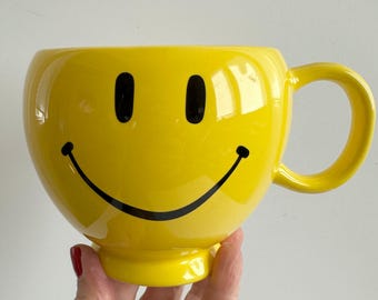 Happy Vintage 90's Teleflora Yellow Smiley Face Oversized Ceramic Coffee Mug - Vintage Kitchen - Boho Decor