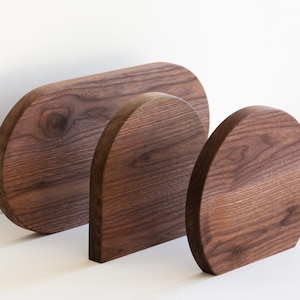 3 shapes, 3 meanings: set of 3 floating shelves made of walnut