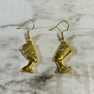 Nefertiti Earrings image 3