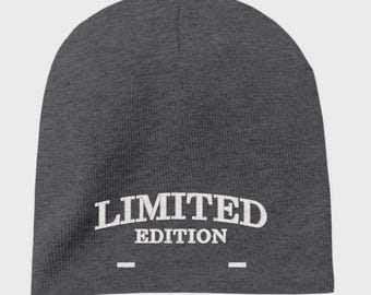 Limited Edition Mütze, gestickte Wintermütze, Unisex Strickmütze, Cuffed Skull Mütze, benutzerdefinierte Geburtsjahr, warme Mütze 8 '' Mütze