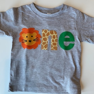 Primo compleanno a tema leone UNO, Giungla, zoo a tema. Festa della giungla, orso a tema, leone, camicia primo compleanno, 1st, uno, 1, secondo compleanno, selvaggio uno