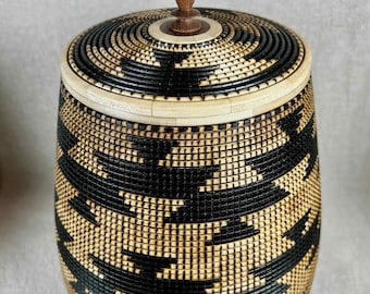 Segmented Basket Weave Illusion Lidded Box