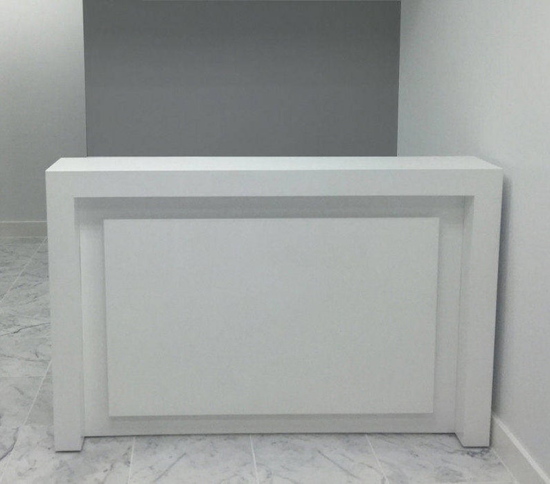 New York Modern Reception Desk in White Gloss
