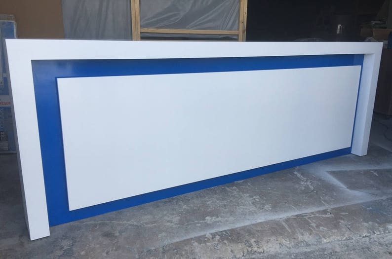 New York Modern Reception Desk in White Gloss
