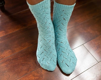 Ar Lan Y Môr Socks -- PDF Knitting Pattern -- Sock Pattern for sock/fingering-weight yarnn
