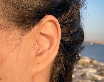 925k Silver Tragus Cuff • Fake tragus piercing • Dainty non pierced ear cuff for tragus • Gold fake ear piercing gift For Her