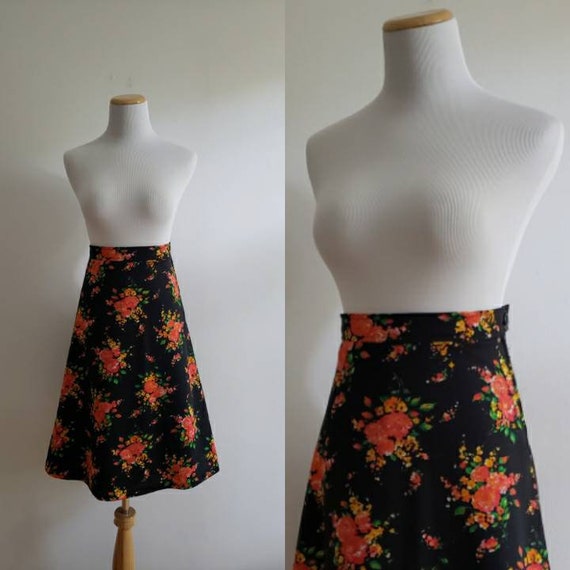 Vintage 70s, 1970s black A-line skirt with all ove