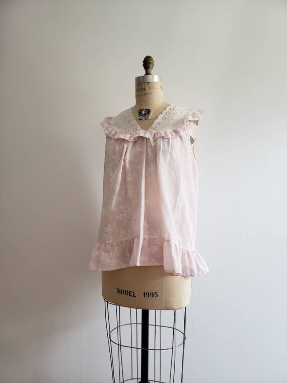 Vintage 80s. 1980s baby pink and white floral pri… - image 5