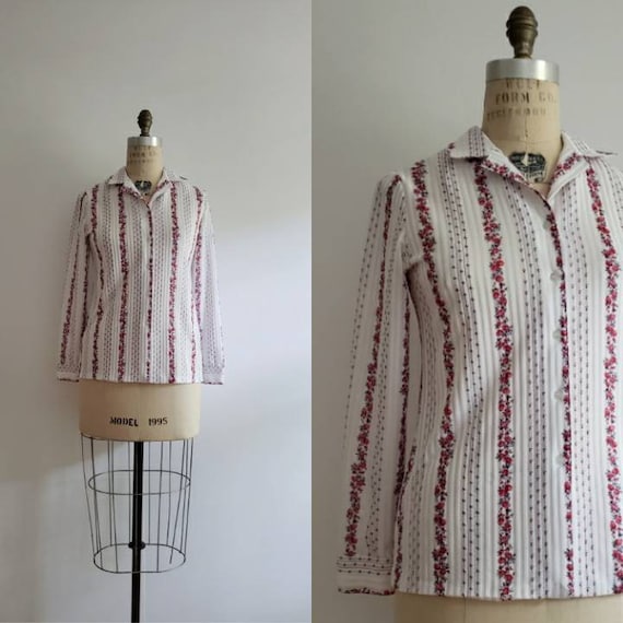 Vintage 70s, 1970s white, red and blue long sleev… - image 1