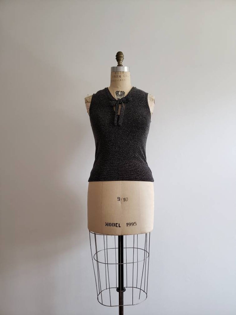 stretchy knit evening top size smallmedium SM 1990s black and silver metallic sleeveless cropped blouse with pussy bow Vintage 90s