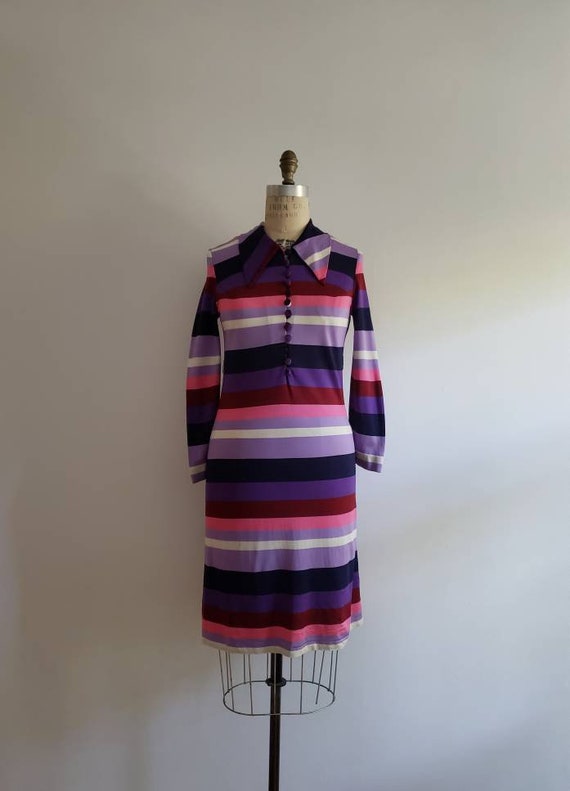 Vintage 70s, 1970s purple, pink, white and navy r… - image 2