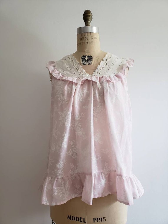 Vintage 80s. 1980s baby pink and white floral pri… - image 3
