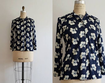 Vintage 70s, 1970s navy blue and white long sleeve button up blouse with all over flower power print, retro floral top size medium M