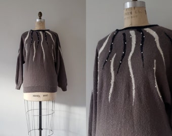 Vintage 1980s grey oversized sweater with lurex thread and pearls, 80s novelty print knit top size large L