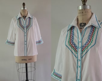 Vintage 1980s white button up blouse with embroidery, 80s cotton blend summer top size Large L