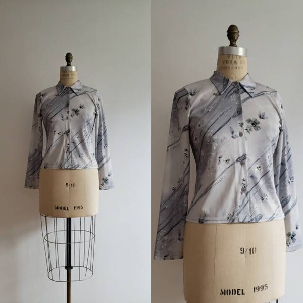 Vintage 90s, 1990s does 1970s blue grey button up long sleeve blouse with floral print, Dynamite muted flower top size small S