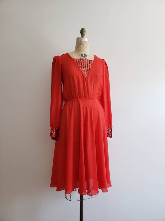 Vintage 70s, 1970s tomato red long sleeve fit and… - image 4