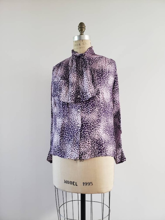 Vintage 1970s purple long sleeve pussy bow button… - image 5