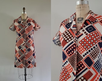 Vintage 1970s retro novelty print dice shirt dress, 70s MOD geometric print shift dresss size small S