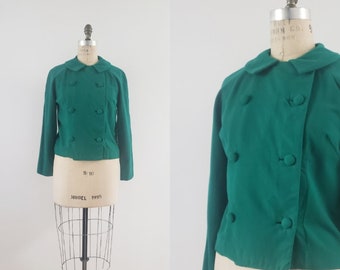 Vintage 1960s emerald green wool cropped button up blazer, 60s mid century double breasted collared short jacket size medium M