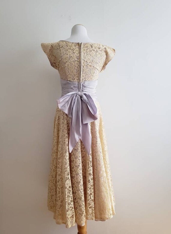 Vintage 50s, 1950s beige and lilac purple floral … - image 6