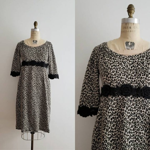 Vintage light grey and black leopard print a-line… - image 1