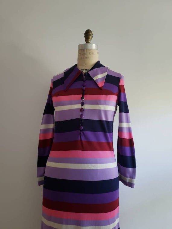 Vintage 70s, 1970s purple, pink, white and navy r… - image 5