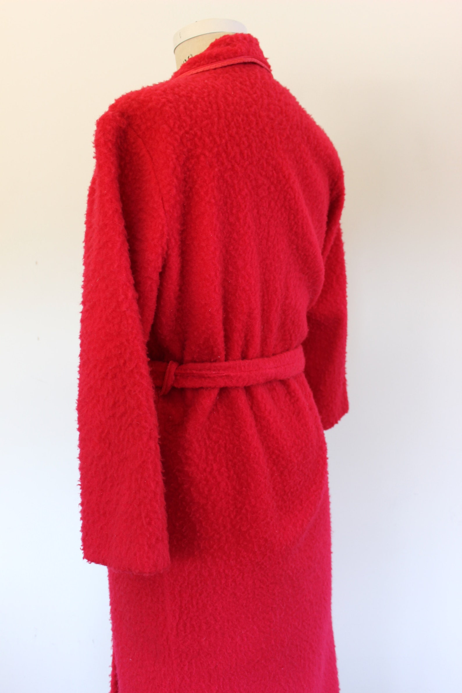 Fuzzy Elmo Vintage Robe 44 Bust Red Dressing Gown Red | Etsy