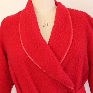 Fuzzy Elmo Vintage Robe, 44
