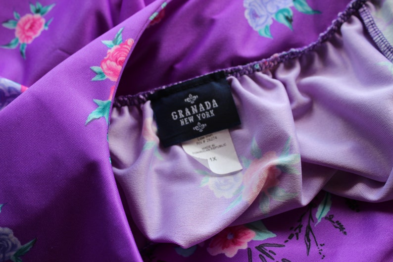 46 Bust Size 14-16 US LargeXL Long Robe Short Sleeve* 90s Dressing Gown Orchid Purple Florals Robe